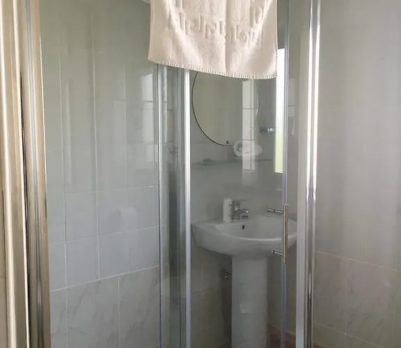 Dingle Atlantic Lodge Accommodation Bed & Breakfast 3*