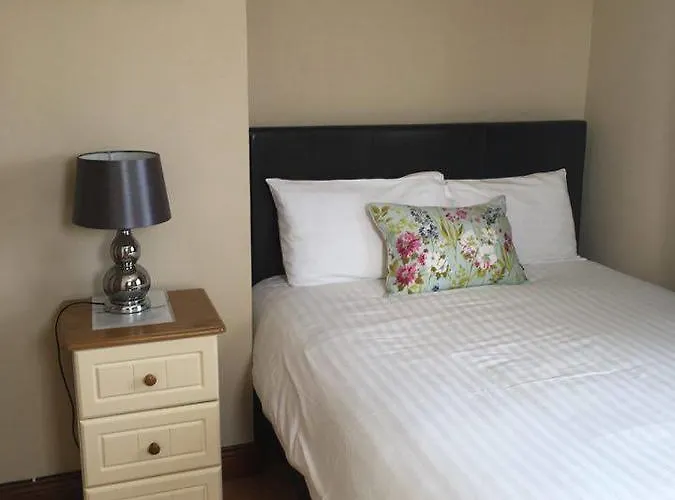 Bed & Breakfast Dingle Atlantic Lodge Accommodation 3*